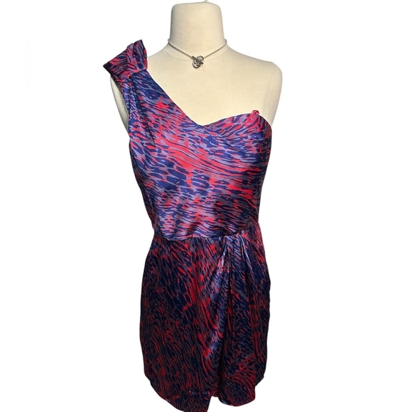 BCBGeneration One-Shoulder Cocktail Dress in Raspberry Red Size 6 - Picture 1 of 9